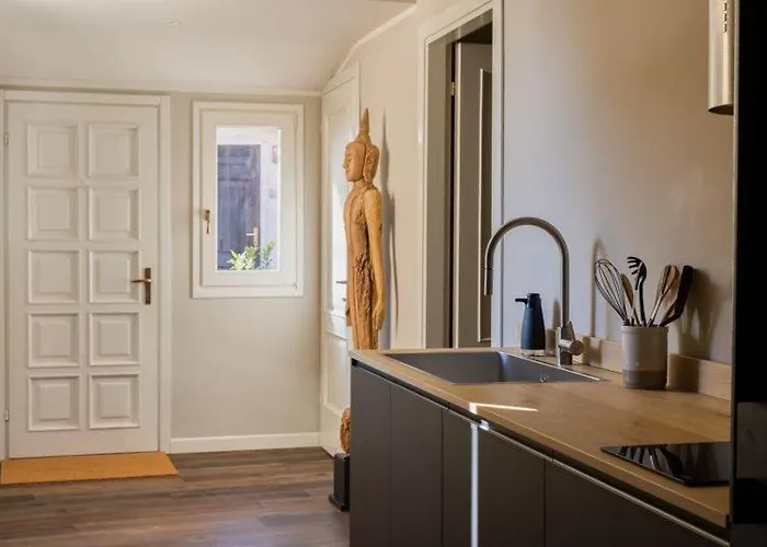 Casa vacanze Issima The Varenna - By Lovecomo